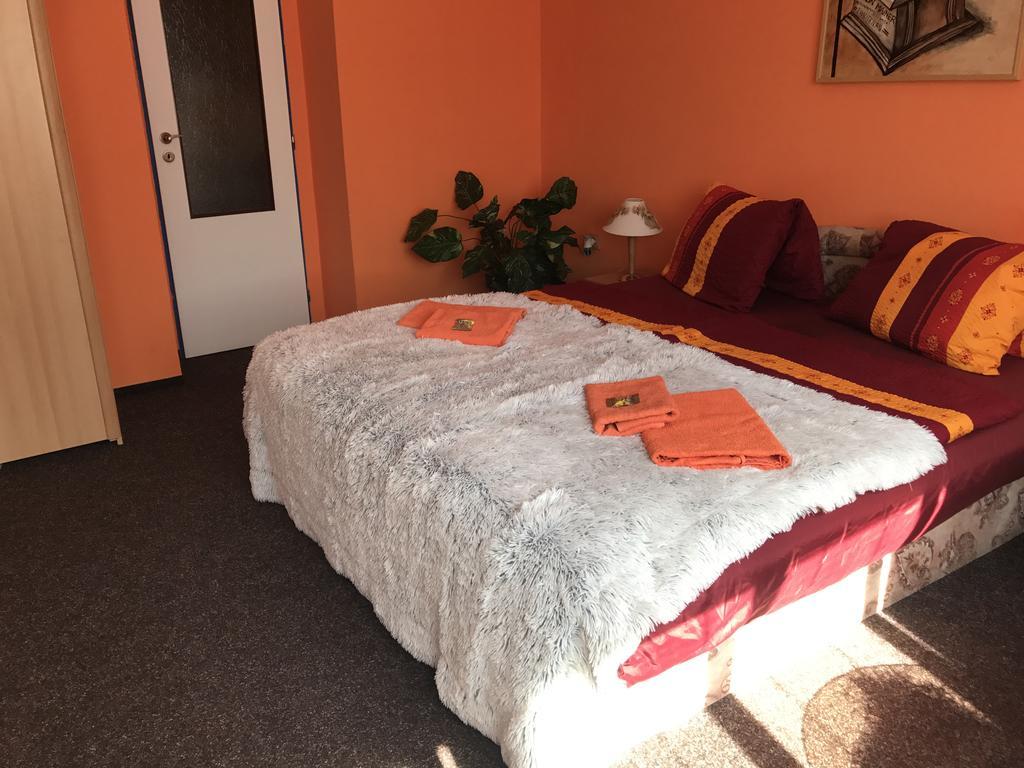 Jičín Hotel Bohemia מראה חיצוני תמונה