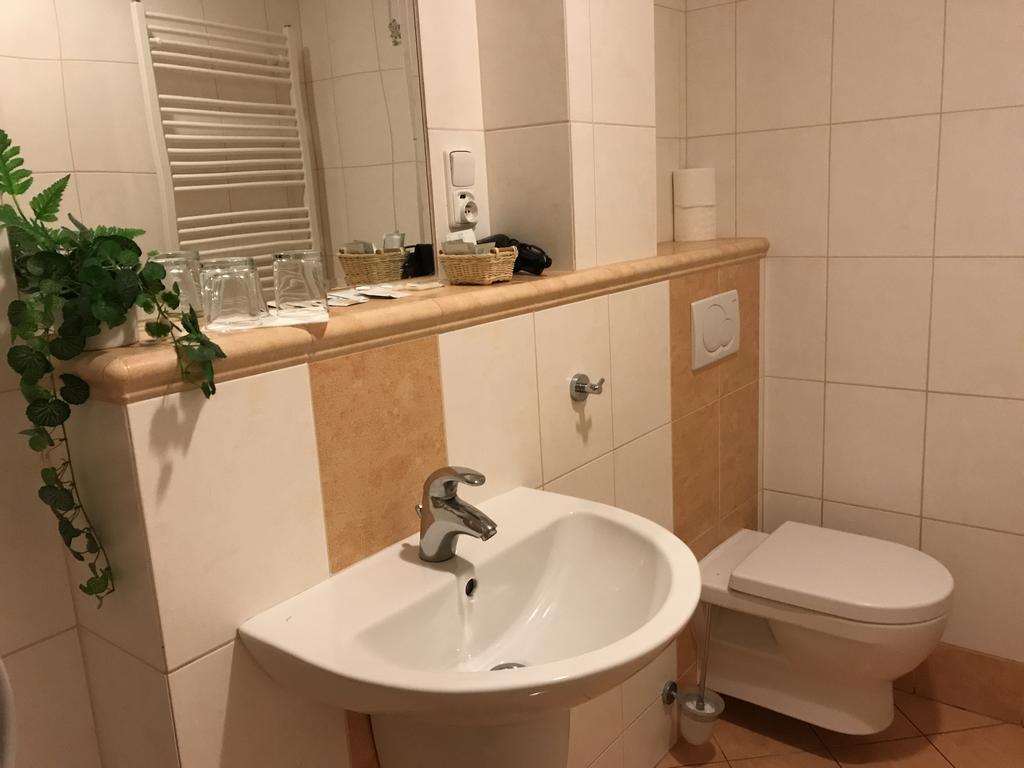 Jičín Hotel Bohemia מראה חיצוני תמונה