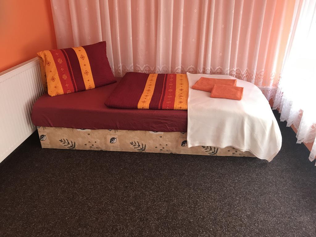 Jičín Hotel Bohemia מראה חיצוני תמונה