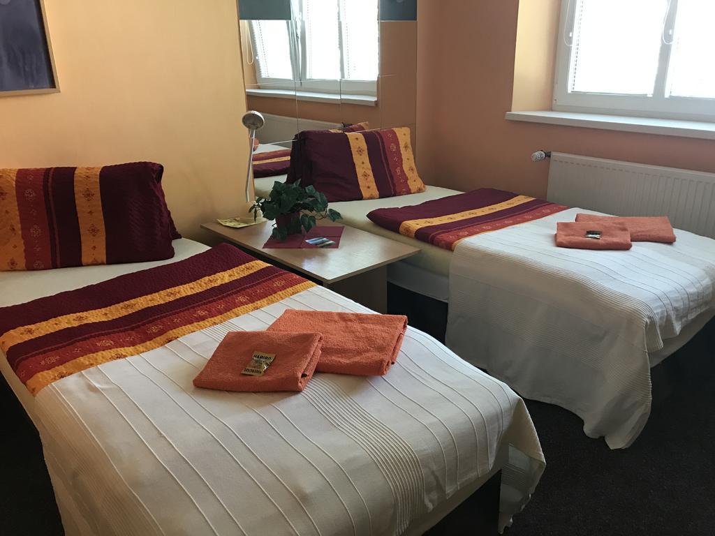 Jičín Hotel Bohemia מראה חיצוני תמונה